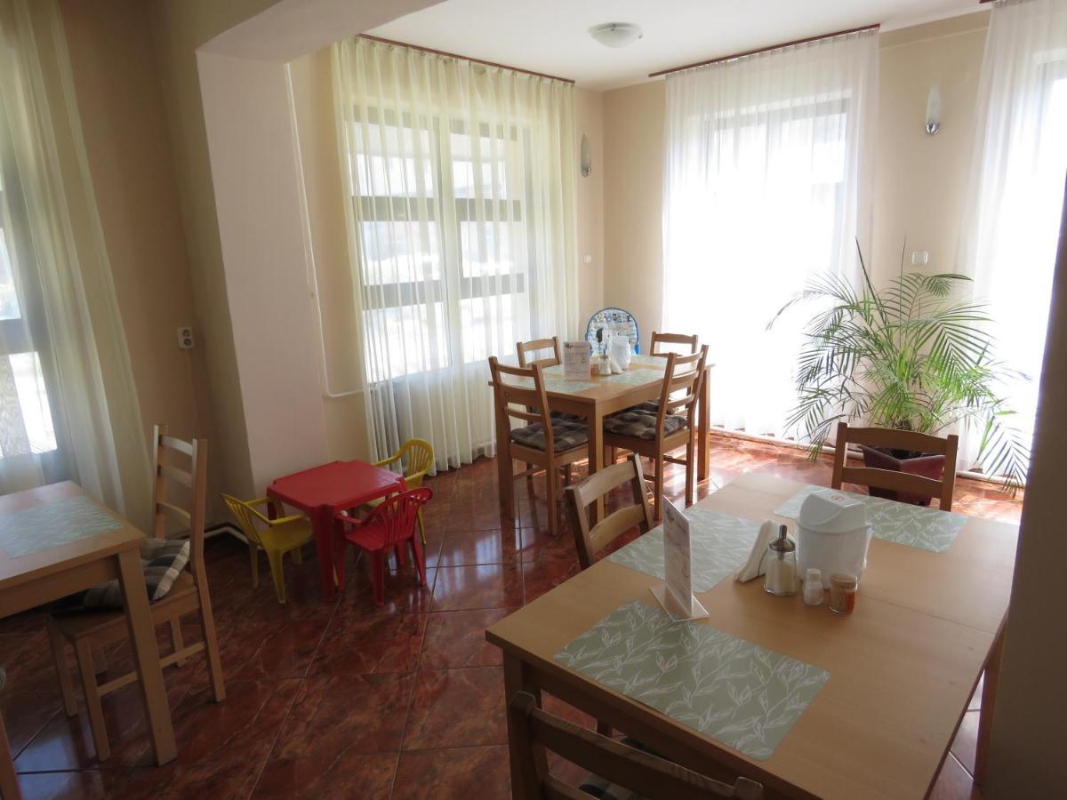 Thermal Apartmanhaz Komarom Ngoại thất bức ảnh